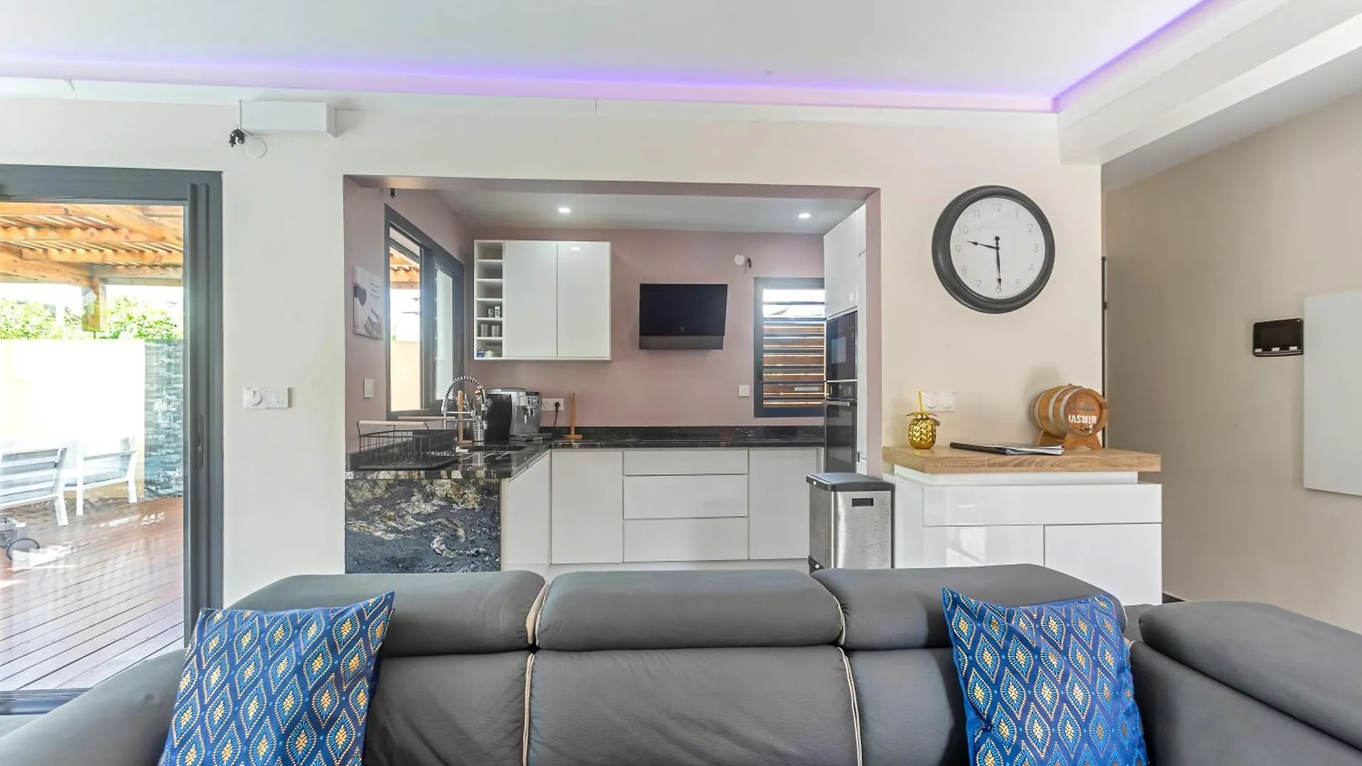 Villa Jasmin Standing Piscine Chauffee 4 Ch 9 Pers Baie-Mahault